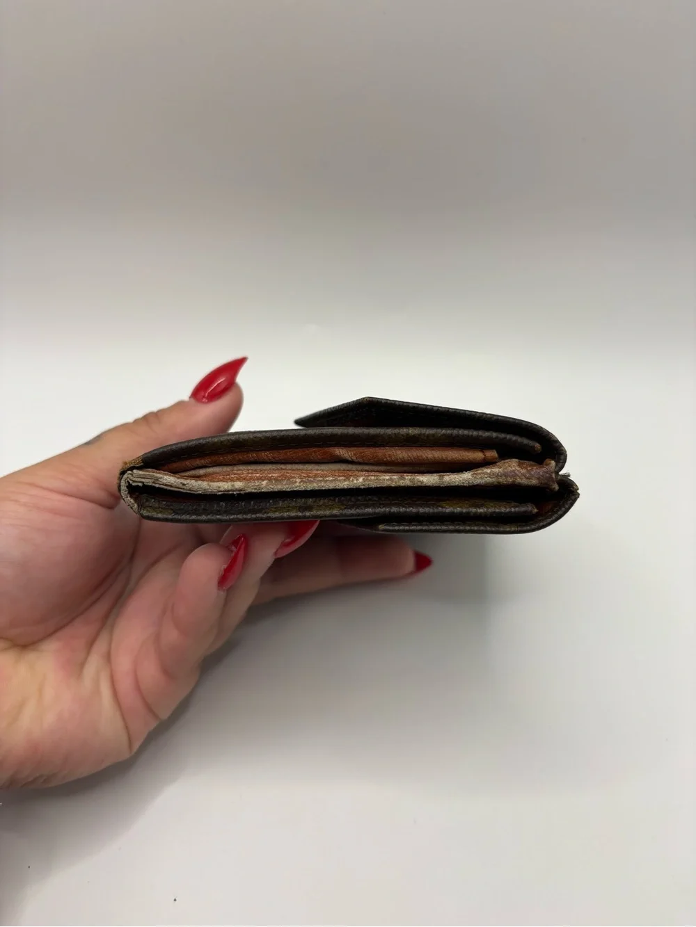 Louis Vuitton compact envelope
